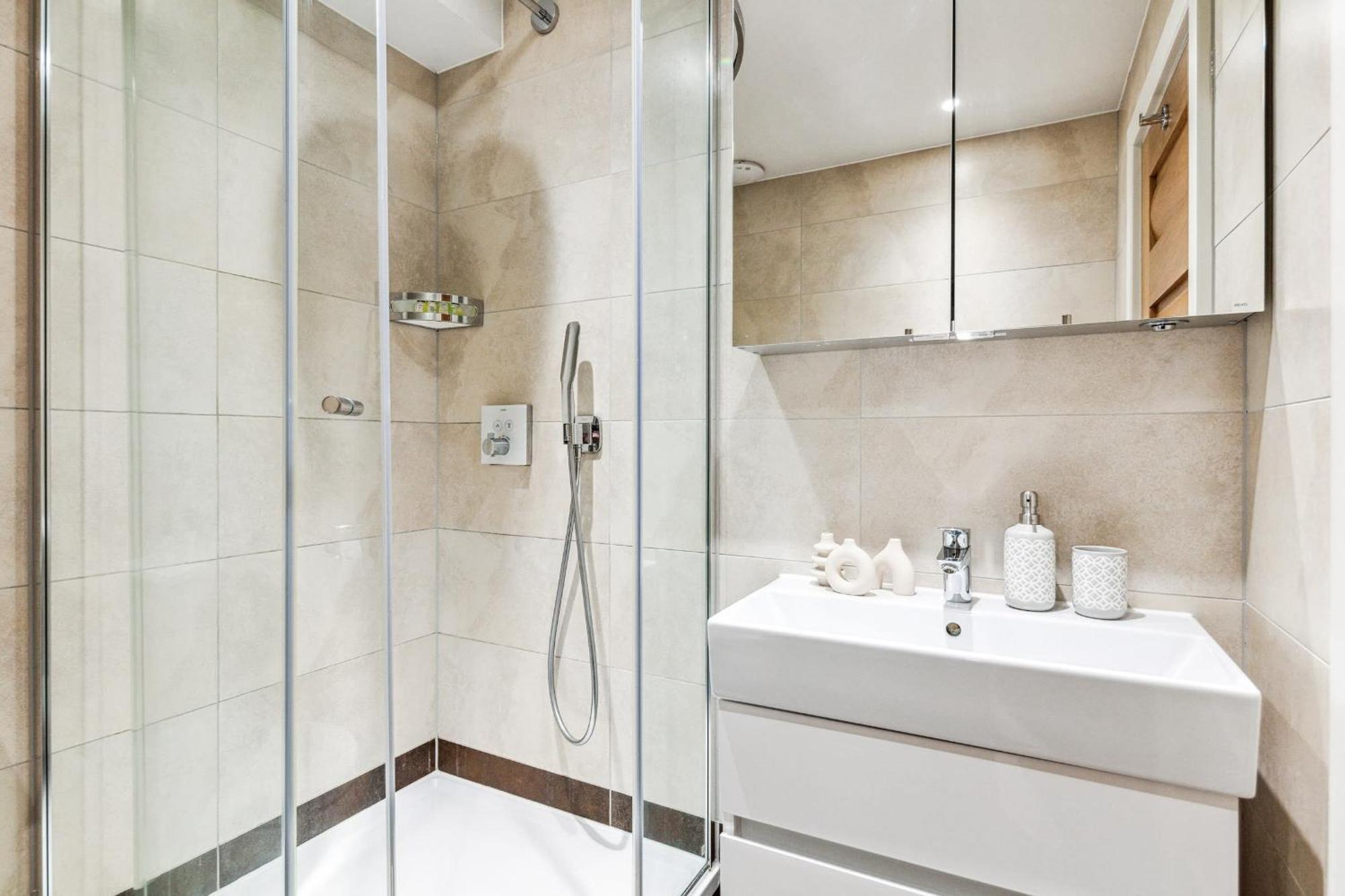 לונדון Modern 1Br In Central Fitzrovia - Cityapartmentstay מראה חיצוני תמונה